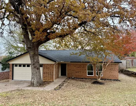 2309 Oakside Dr, Arlington, TX 76016