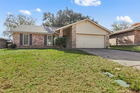 10129 Buffalo Grove Rd, Fort Worth, TX 76108