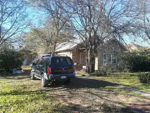 457 W Main St, Ranger, TX 76470