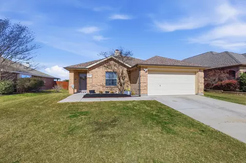 1508 Dun Horse Dr, Haslet, TX 76052