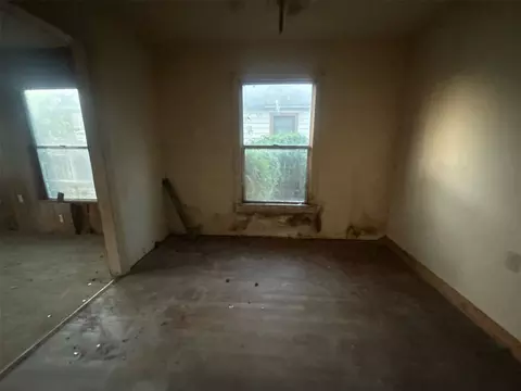 Living - 3317 N 23rd St, Waco, TX 76708 photo 5 of 6