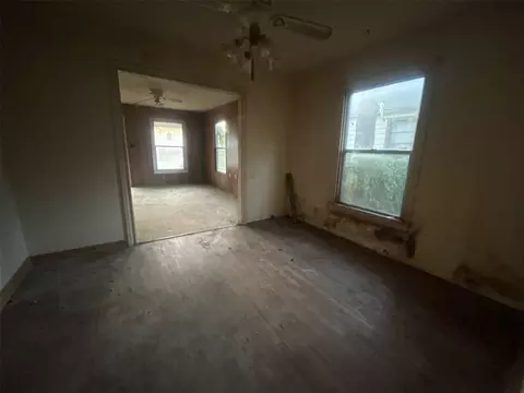 Living - 3317 N 23rd St, Waco, TX 76708 photo 4 of 6