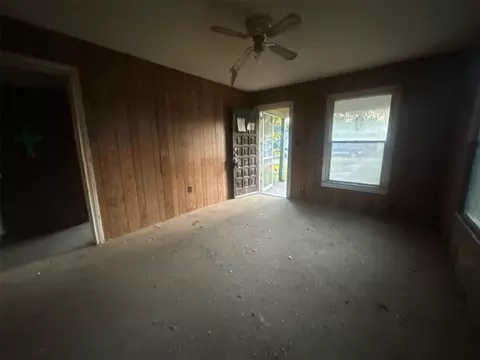 Living - 3317 N 23rd St, Waco, TX 76708 photo 2 of 6