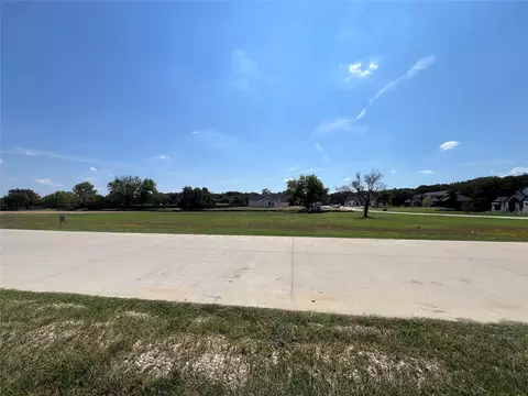 6317 Big Elk Dr, Fort Worth, TX 76140