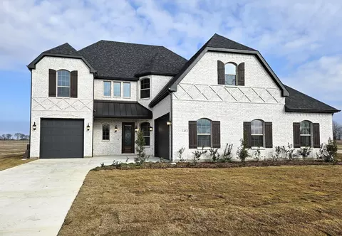 1453 Enloe Rd, Howe, TX 75459