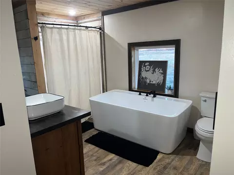 Bath - 645 County Road 4875, Celeste, TX 75423 photo 2 of 4