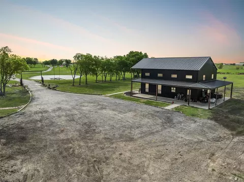 Exterior - 645 County Road 4875, Celeste, TX 75423 photo 2 of 5