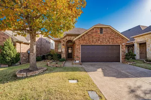 3100 Hereford Dr, Lewisville, TX 75056