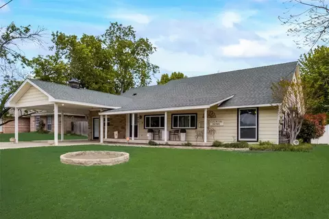 614 W 4th St, Justin, TX 76247
