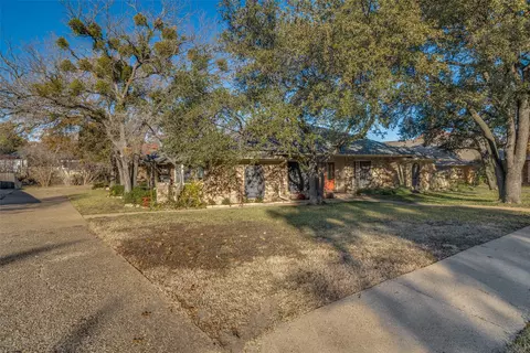 1405 Carriage Ln, Garland, TX 75043