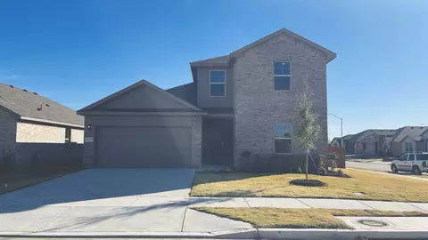 10613 Dripping Creek Ln, Fort Worth, TX 76036