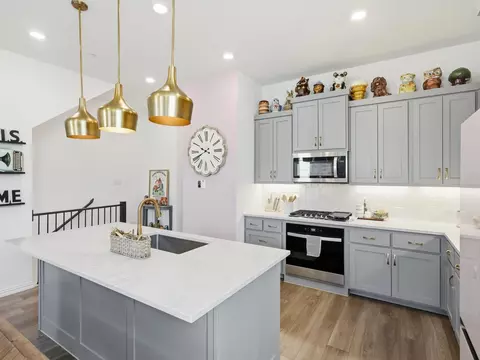 4340 Henderson Ave, North Richland Hills, TX 76180