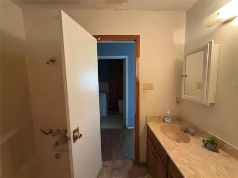Bath - 12776 Valverde Loop, Terrell, TX 75161 photo 6 of 6
