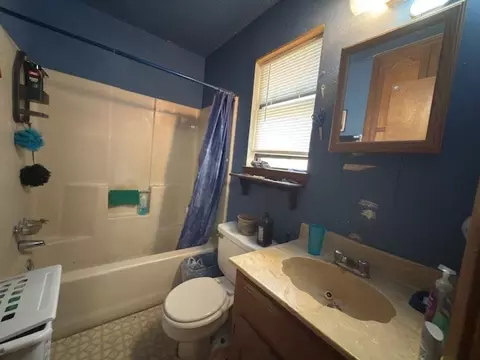 Bath - 12776 Valverde Loop, Terrell, TX 75161 photo 1 of 6