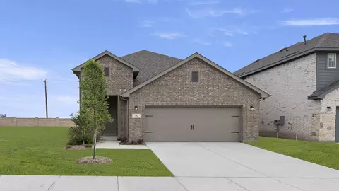 754 Hidden Feather Dr, Lavon, TX 75166