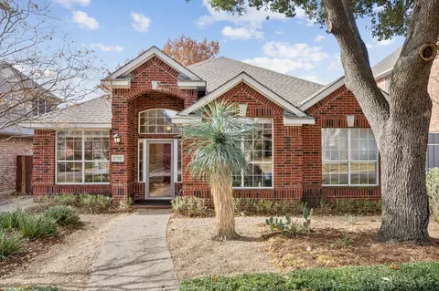 17707 Knollmeadow Ln, Dallas, TX 75287