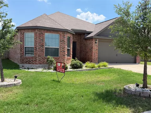 1601 Conley Ln, Crowley, TX 76036