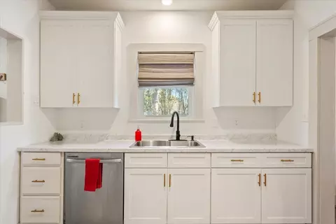 Kitchen - 2015 Windsor Ave, Waco, TX 76708 photo 2 of 2