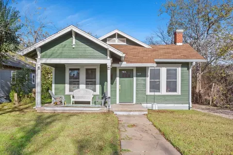 Exterior - 2015 Windsor Ave, Waco, TX 76708 photo 8 of 8