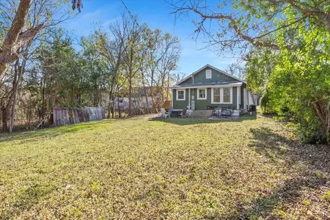 Exterior - 2015 Windsor Ave, Waco, TX 76708 photo 4 of 8