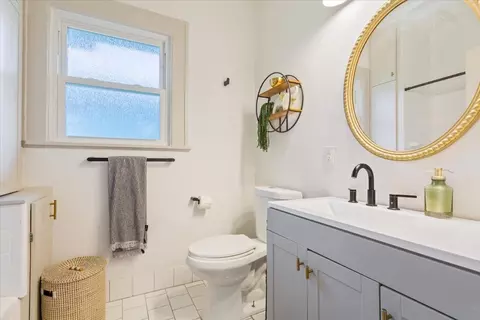 Bath - 2015 Windsor Ave, Waco, TX 76708 photo 3 of 3