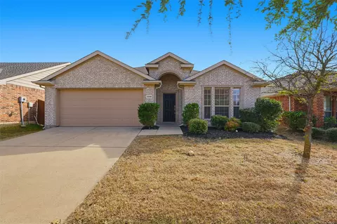 2008 Allyson Dr, Heartland, TX 75126