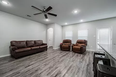Living - 107 Willowbend Loop, Mabank, TX 75147 photo 1 of 1
