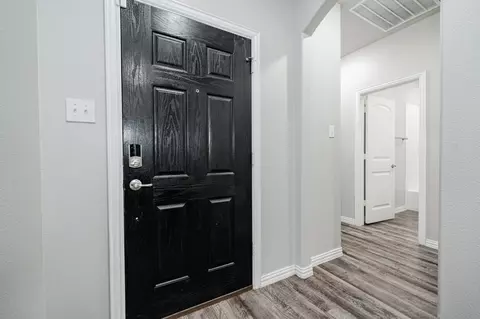 Entry Way - 107 Willowbend Loop, Mabank, TX 75147 photo 1 of 6