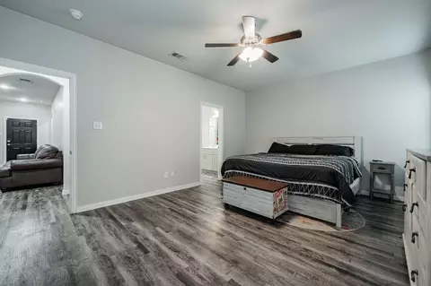 Entry Way - 107 Willowbend Loop, Mabank, TX 75147 photo 6 of 6