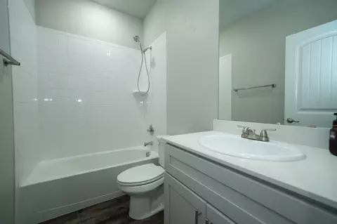 Bath - 107 Willowbend Loop, Mabank, TX 75147 photo 3 of 3