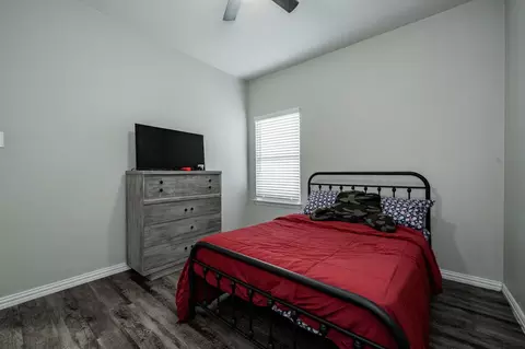 Bedroom - 107 Willowbend Loop, Mabank, TX 75147 photo 4 of 6
