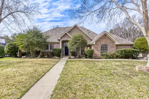 27 Wellington Oaks Cir, Denton, TX 76210