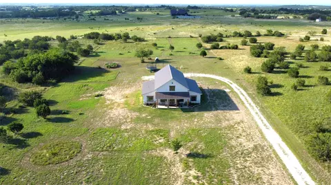 601 Hollow Dr, Lipan, TX 76462