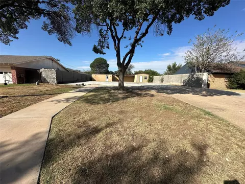 2003 Huntington St, Midland, TX 79605