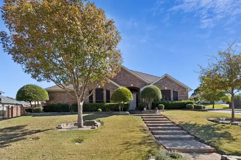 600 Quick Silver Dr, Desoto, TX 75115