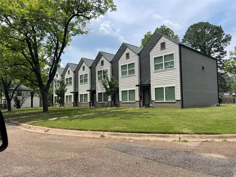 806 W 32nd St, Texarkana, TX 75503