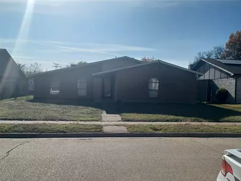 7614 Ashcrest Ln, Dallas, TX 75249