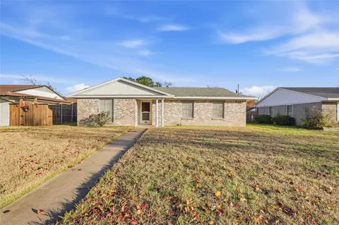 2614 Eastbrook Dr, Mesquite, TX 75150