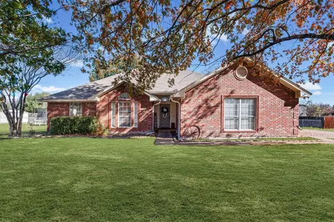 345 Woodard Ln, Bruceville, TX 76630