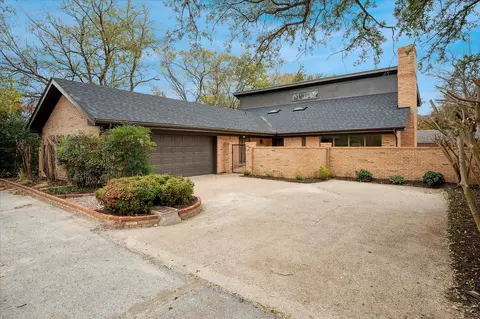 62 Legend Rd, Benbrook, TX 76132