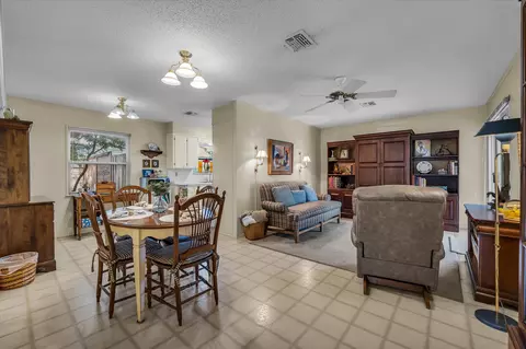 Dining - 601 Kipling Dr, Waco, TX 76710 photo 2 of 2