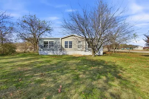 1409 South Dr, Venus, TX 76084