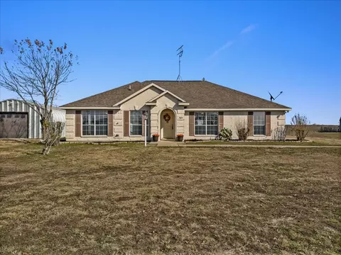 1101 Savanh St, Venus, TX 76084