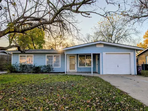 613 Grande Dr, Mesquite, TX 75149