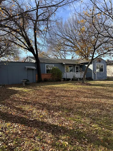 426 Goodyear St, Irving, TX 75062