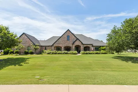 89 Stone Hinge Dr, Fairview, TX 75069