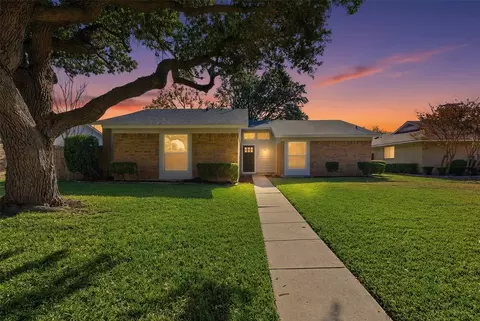 1104 Southwestern Dr, Richardson, TX 75081