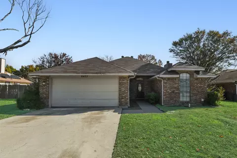 6423 Rising Meadow Dr, Arlington, TX 76018