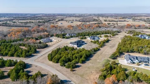 2504 Stonewall Ln, Van Alstyne, TX 75495