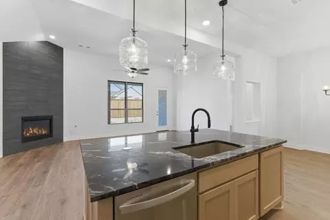 Kitchen - 610 Cork Dr, Celina, TX 75009 photo 5 of 5